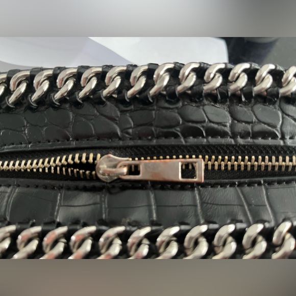 Black Crocodile (Vegan) Leather Cross Body with Fringe and Silver Chain details! - Picture 5 of 5